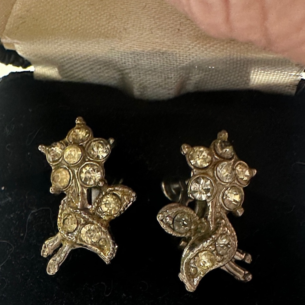 14k Gold Floral Earrings
